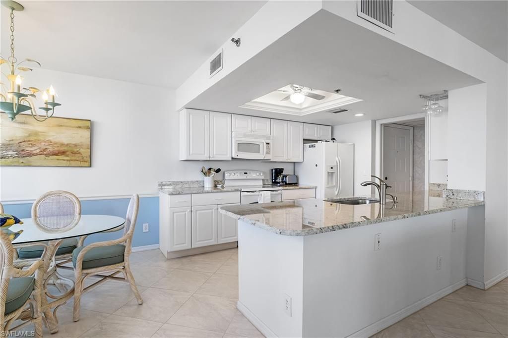 5550 Heron Point Dr, Unit 1404, Naples, FL 34108 Photo