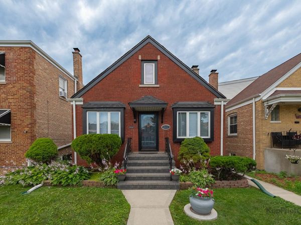 3933 W 69th Place, Chicago, IL 60629
