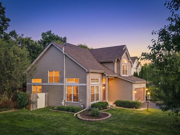 585 Marseilles Circle , Buffalo Grove, IL 60089
