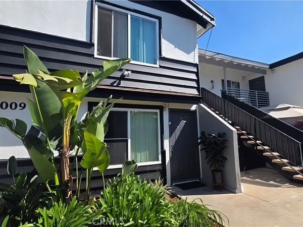 1009 Valencia Street, Unit A, Costa Mesa, CA 92626
