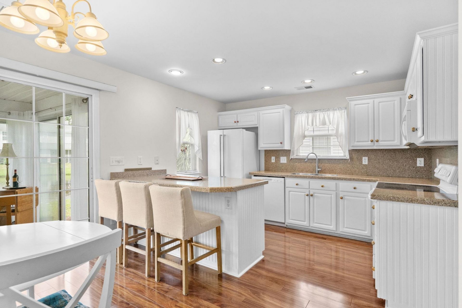 416 Whinstone Dr. Photo 11