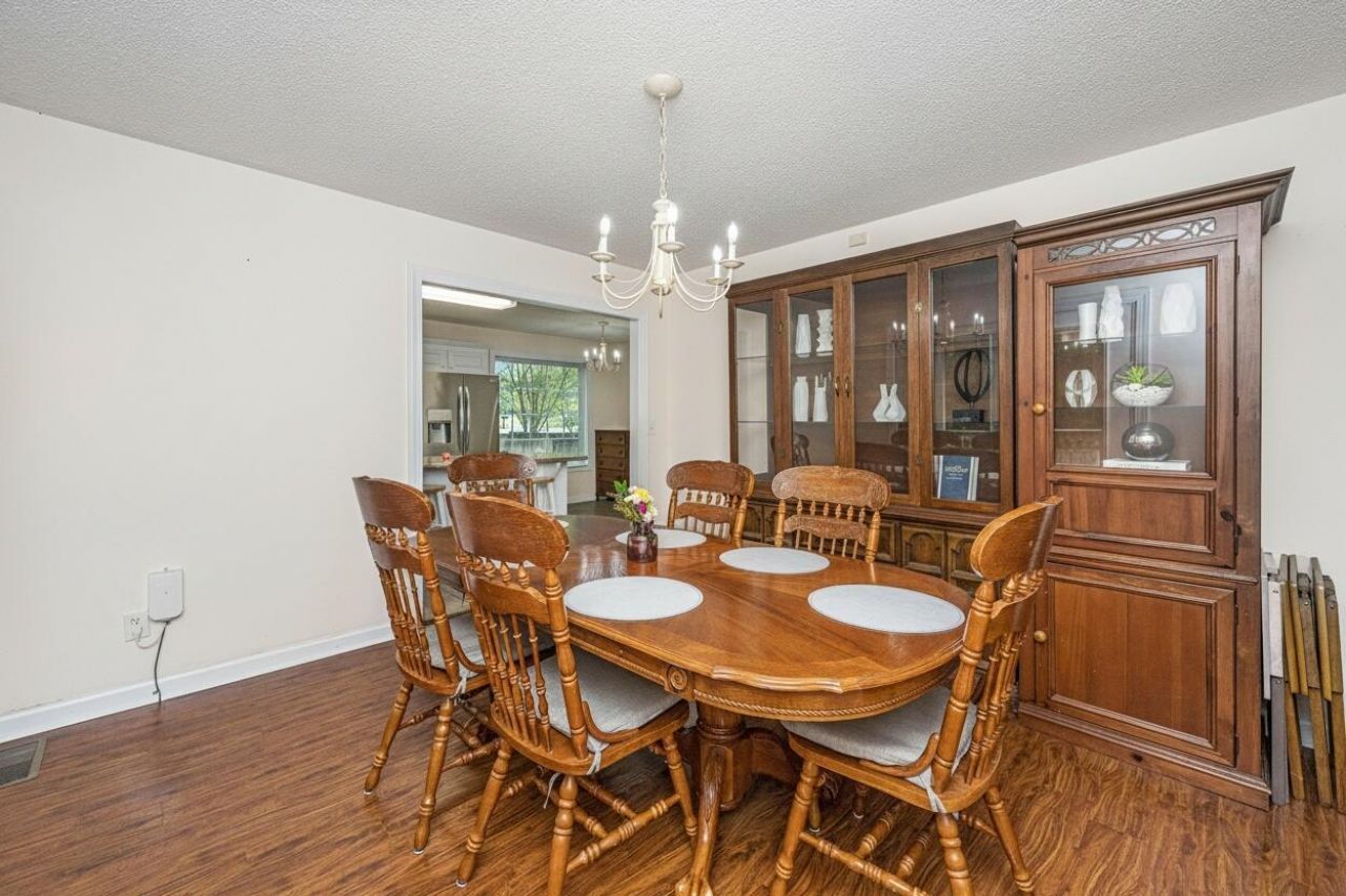 1543 Sterling Oaks Drive Photo 11