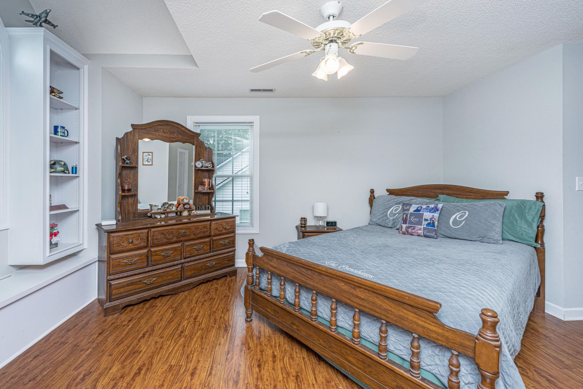 1543 Sterling Oaks Drive Photo 18