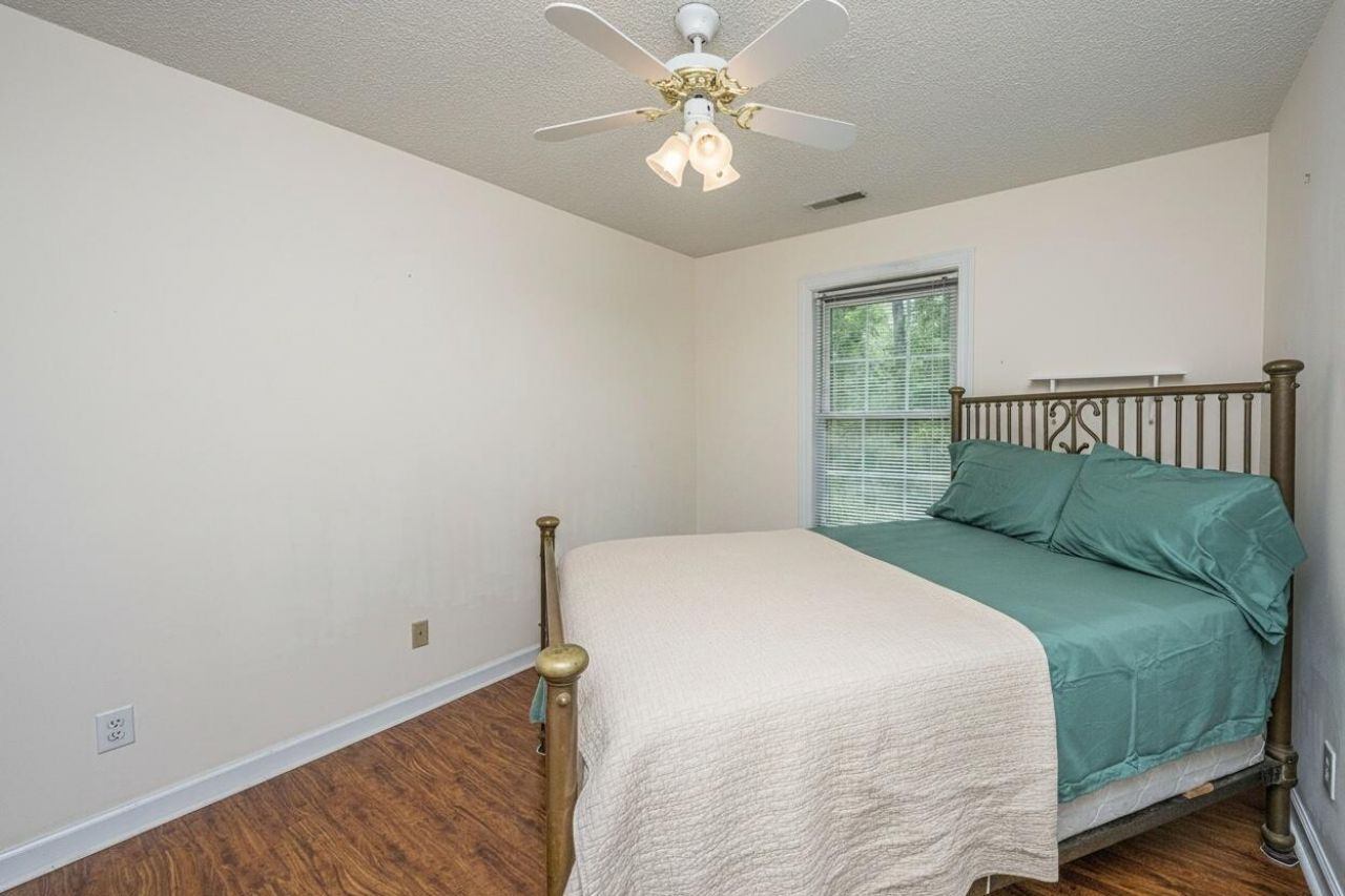 1543 Sterling Oaks Drive Photo 28