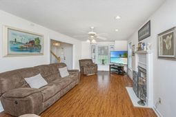 1543 Sterling Oaks Drive photo 4
