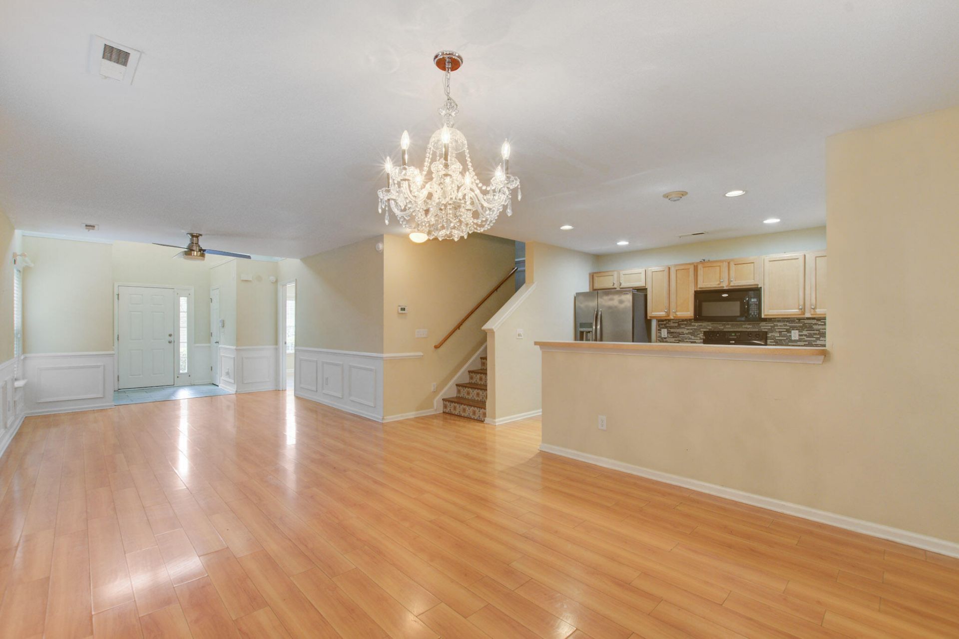 2457 Scholar Lane Photo 4