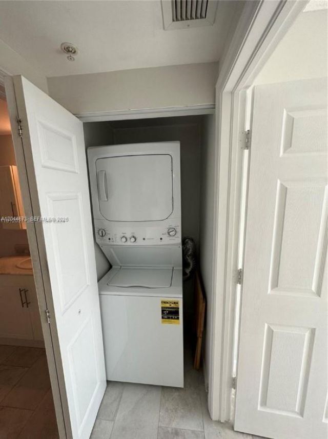 275 NE 18th St , Unit 1406, Miami, FL 33132 Photo