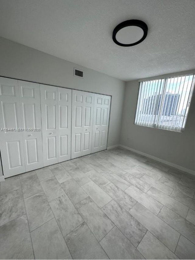 275 NE 18th St , Unit 1406, Miami, FL 33132 Photo