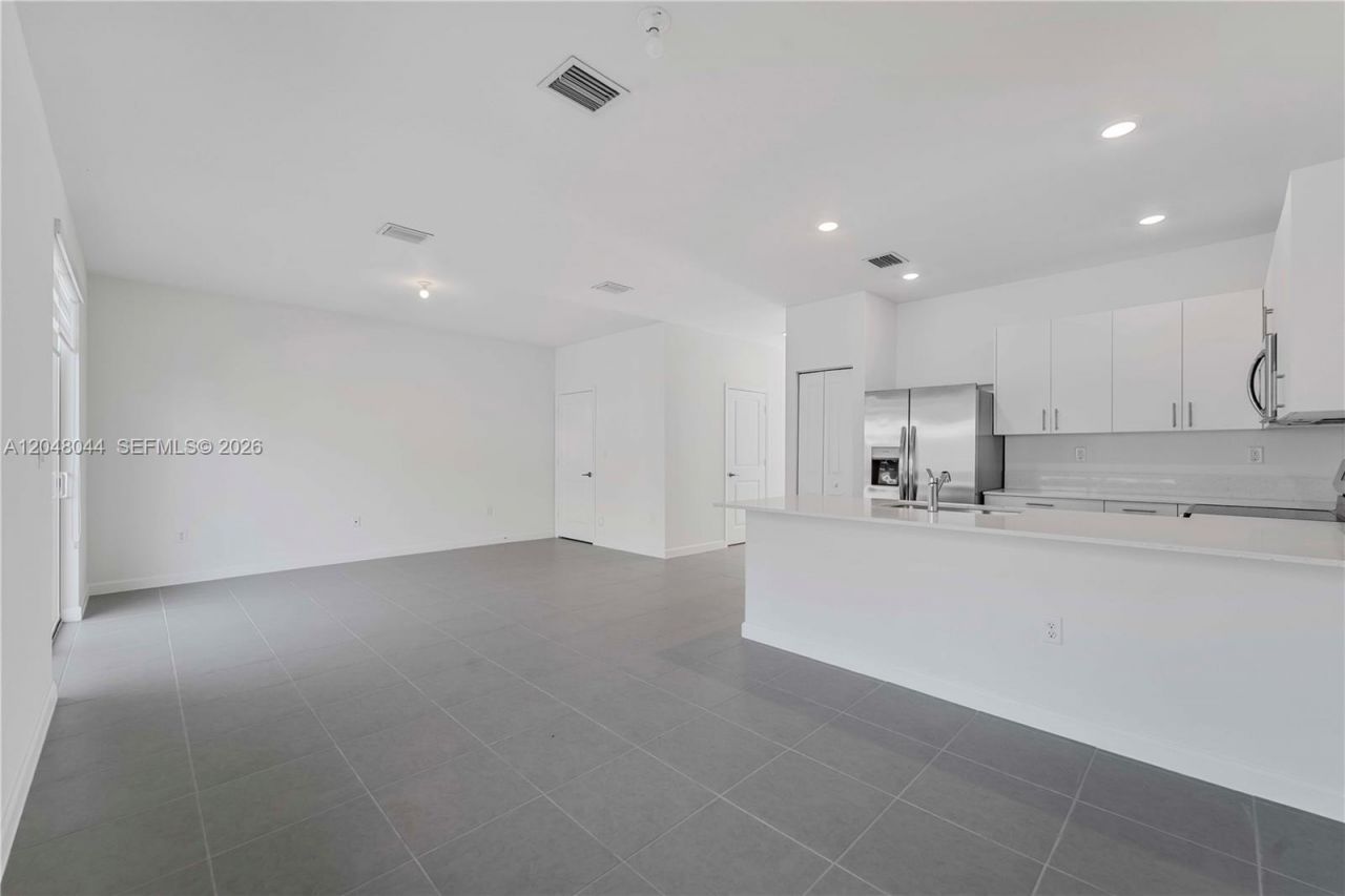 701 SE 13th St Cir , Homestead, FL 33034 Photo