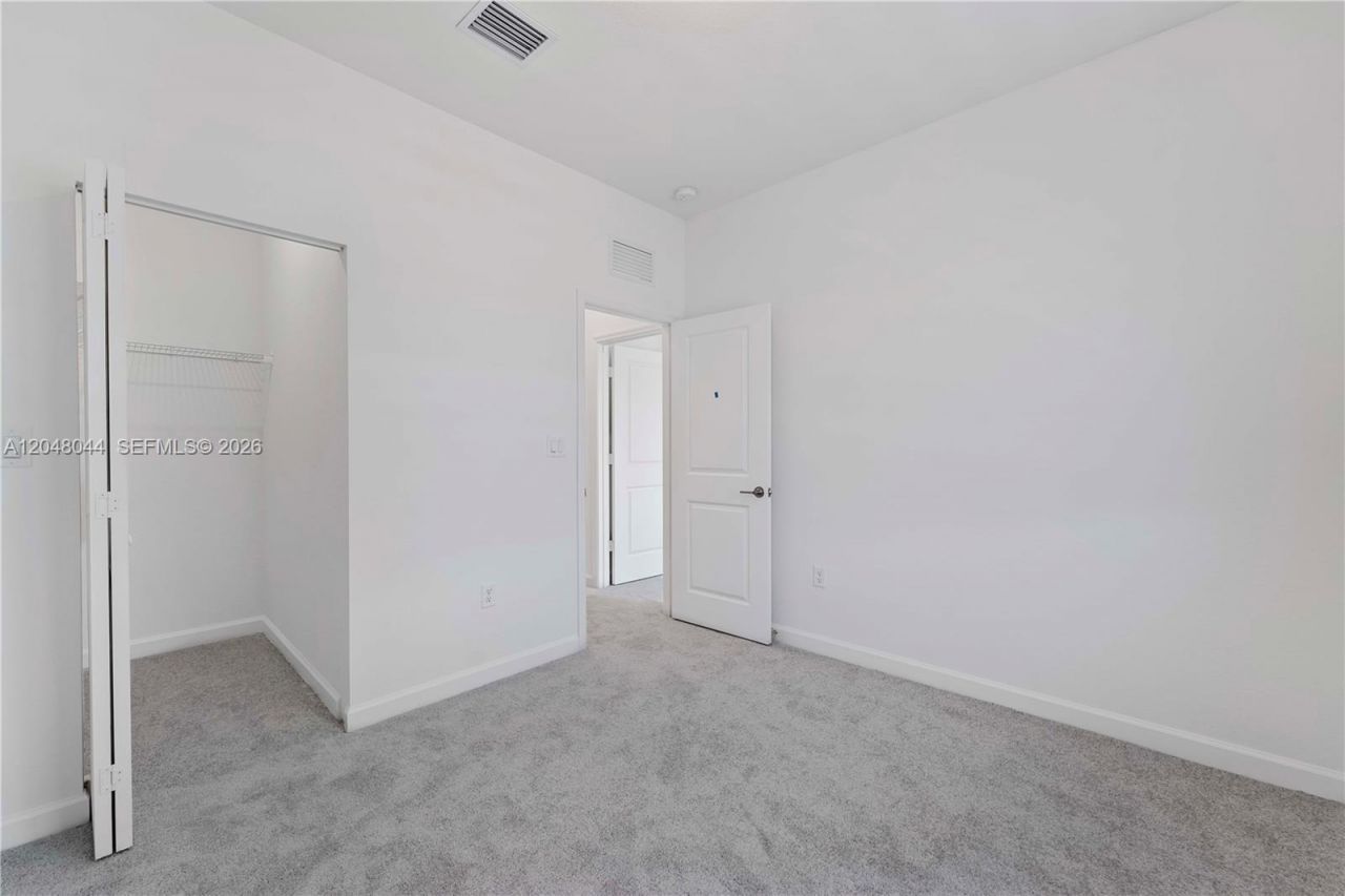 701 SE 13th St Cir , Homestead, FL 33034 Photo