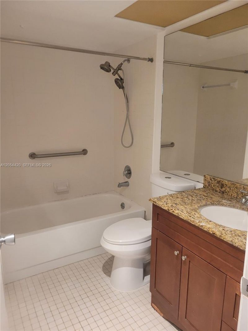 1200 SW 130th Ave, Unit 207G, Pembroke Pines, FL 33027 Photo