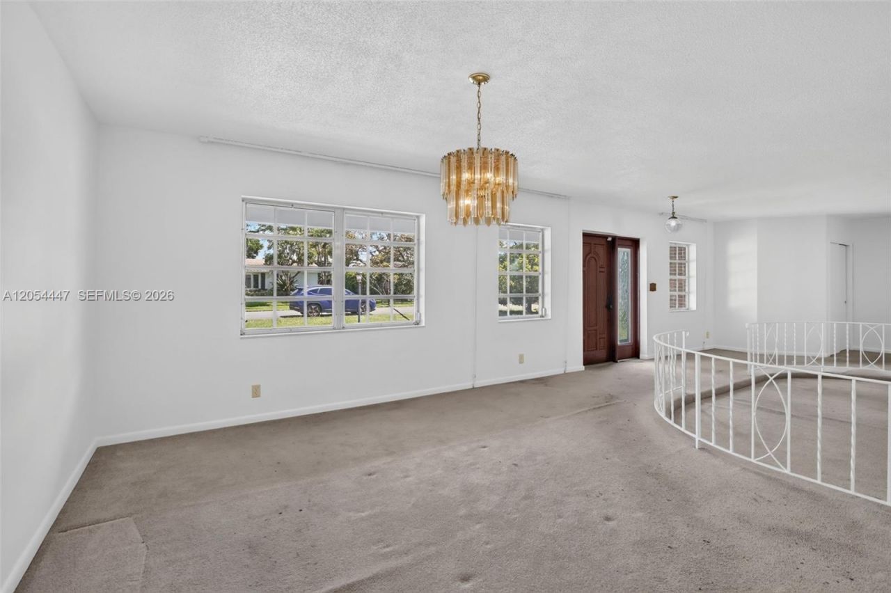 5620 SW 8th St, Plantation, FL 33317 Photo
