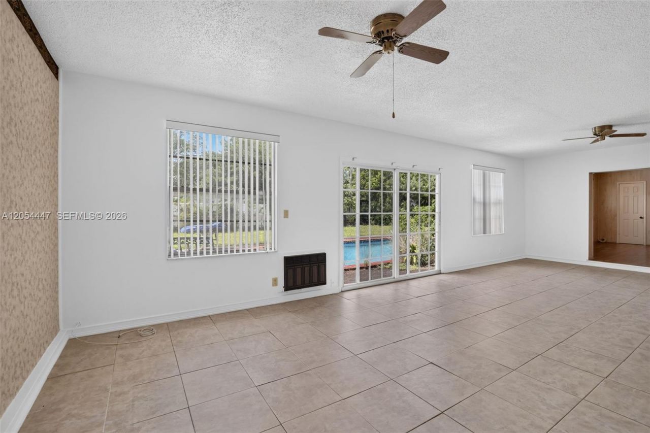 5620 SW 8th St, Plantation, FL 33317 Photo