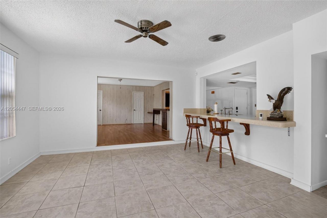 5620 SW 8th St, Plantation, FL 33317 Photo