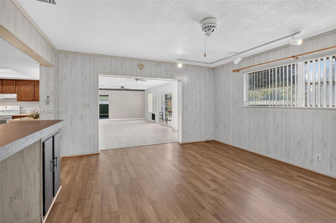 5620 SW 8th St, Plantation, FL 33317 Photo