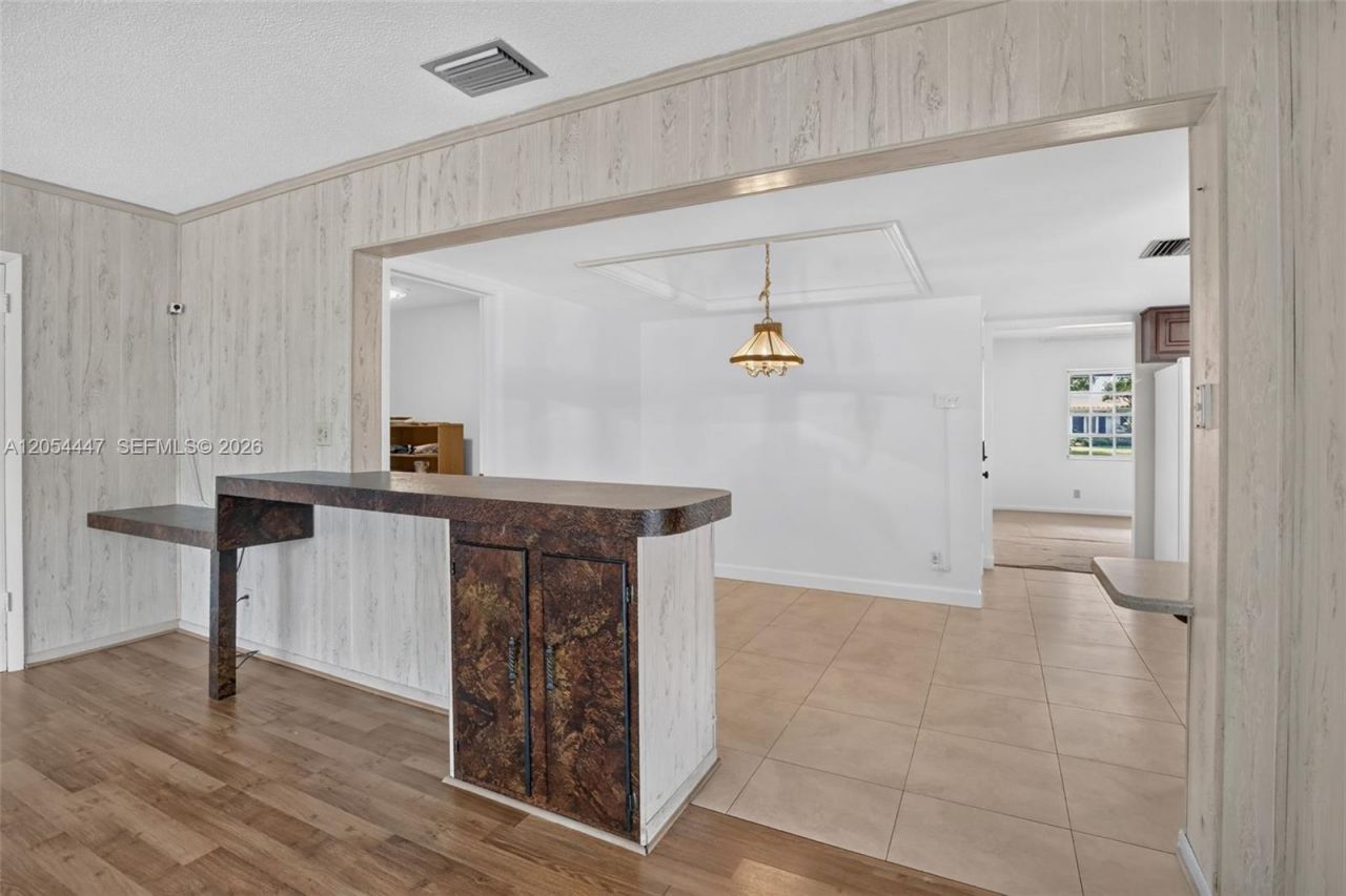 5620 SW 8th St, Plantation, FL 33317 Photo