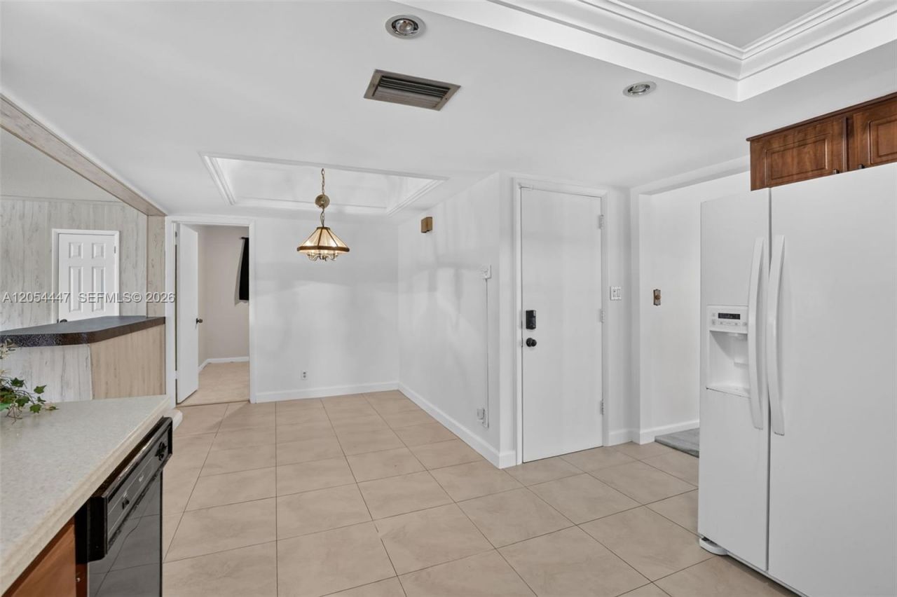 5620 SW 8th St, Plantation, FL 33317 Photo