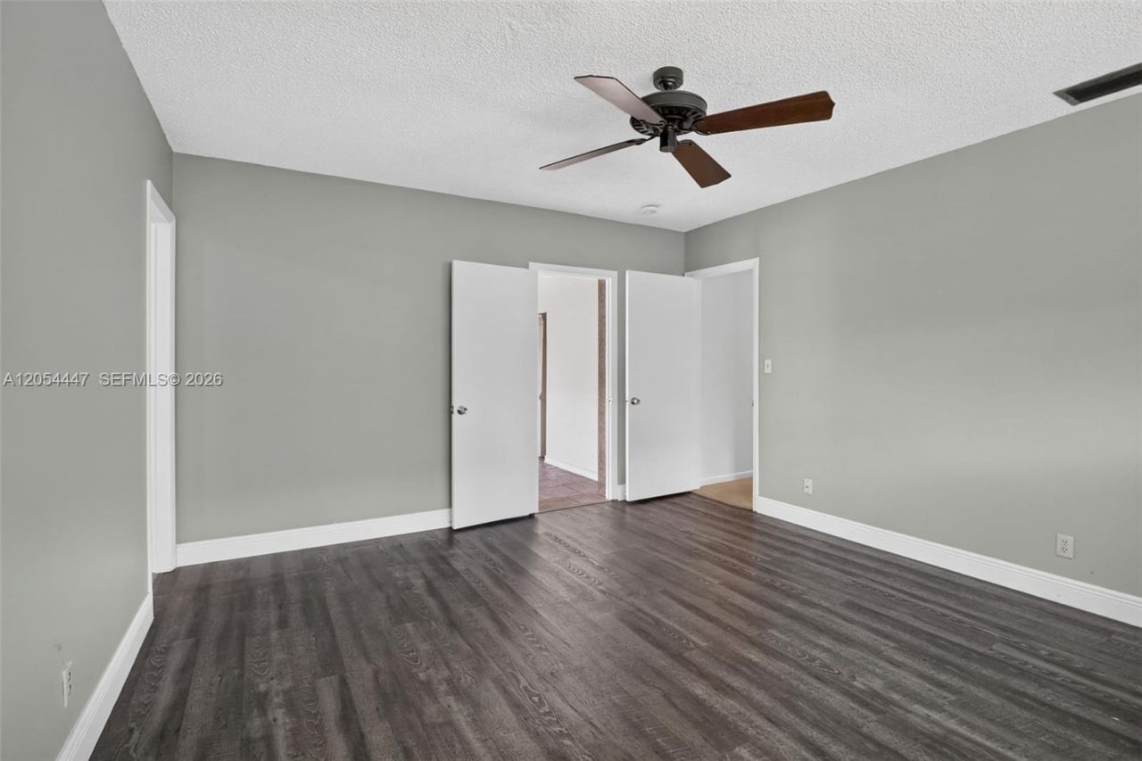 5620 SW 8th St, Plantation, FL 33317 Photo