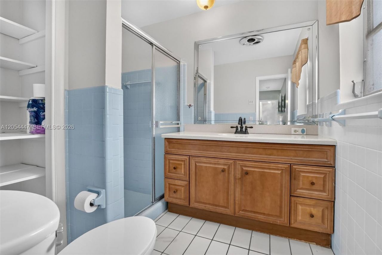 5620 SW 8th St, Plantation, FL 33317 Photo