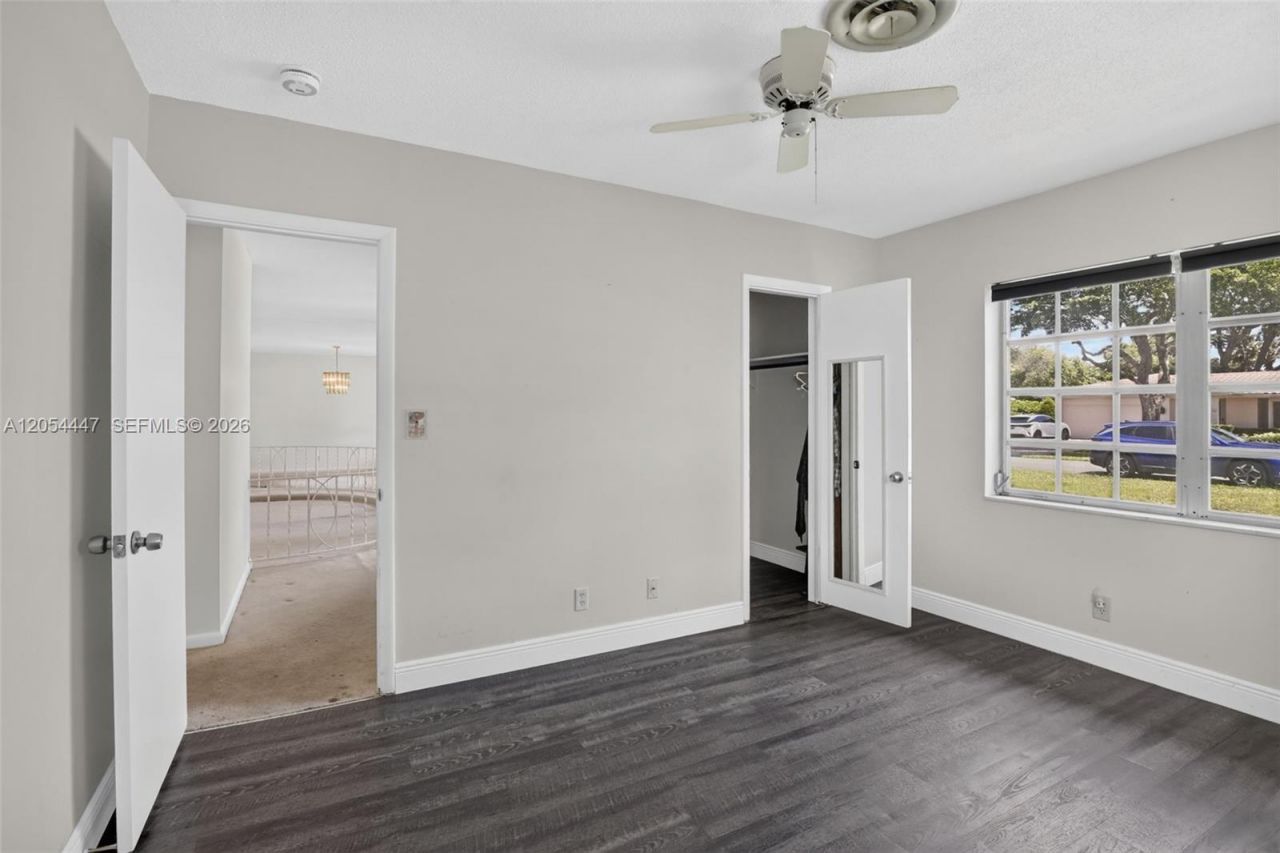 5620 SW 8th St, Plantation, FL 33317 Photo