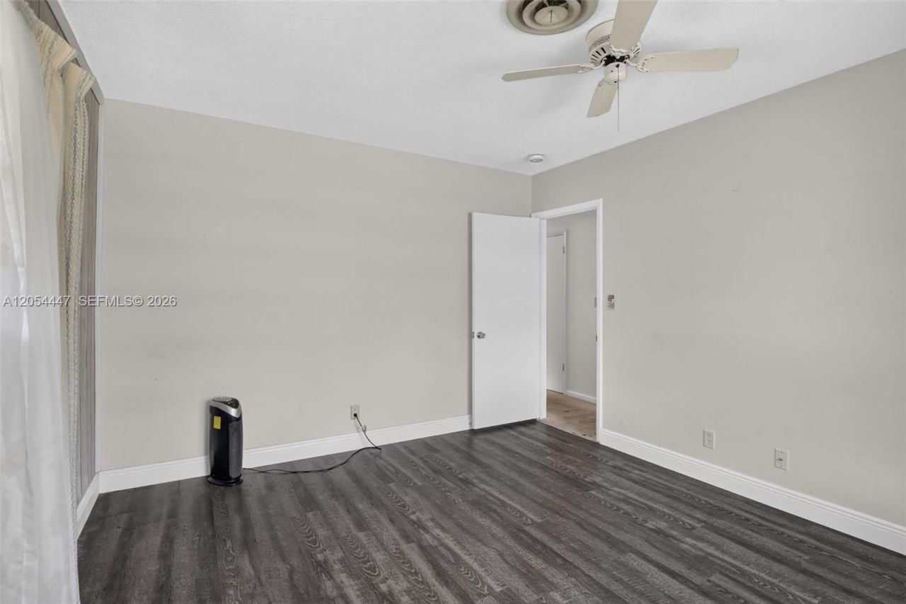 5620 SW 8th St, Plantation, FL 33317 Photo
