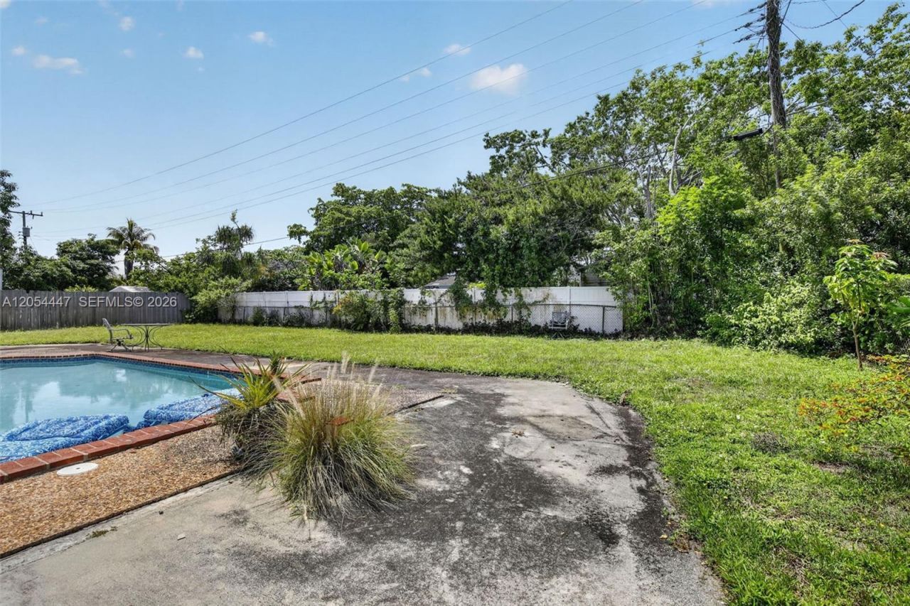 5620 SW 8th St, Plantation, FL 33317 Photo
