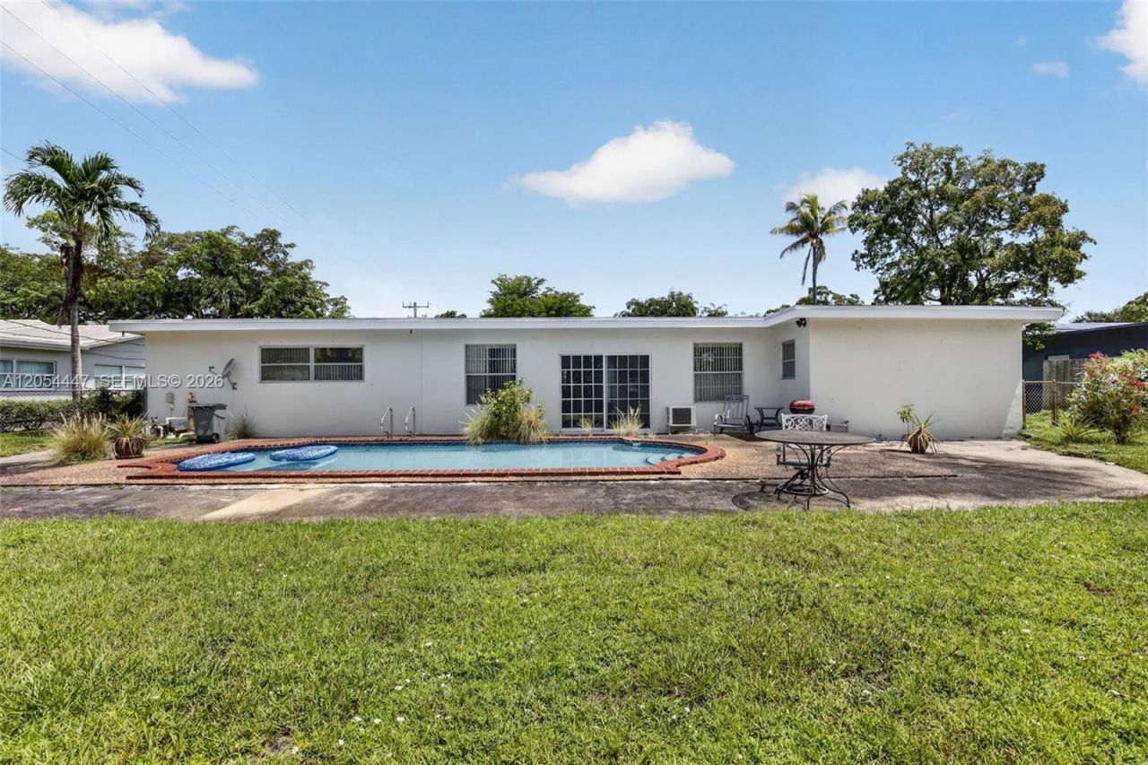 5620 SW 8th St, Plantation, FL 33317 Photo