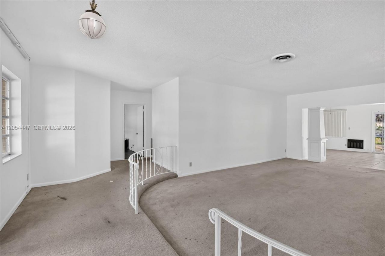 5620 SW 8th St, Plantation, FL 33317 Photo