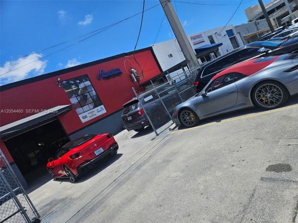 2545 NW 39th Ave , Miami, FL 33142