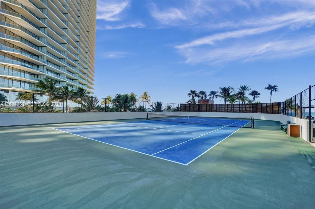 18911 Collins Ave , Unit 2502, Sunny Isles Beach, FL 33160 Photo