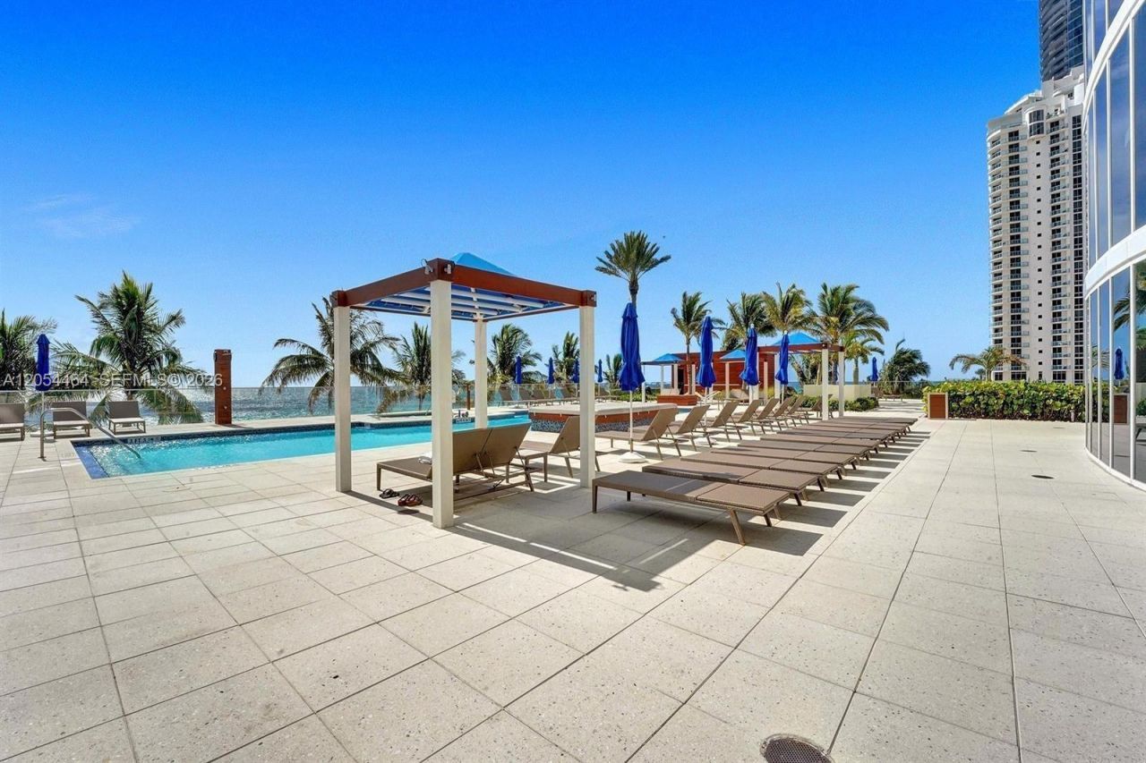 18911 Collins Ave , Unit 2502, Sunny Isles Beach, FL 33160 Photo