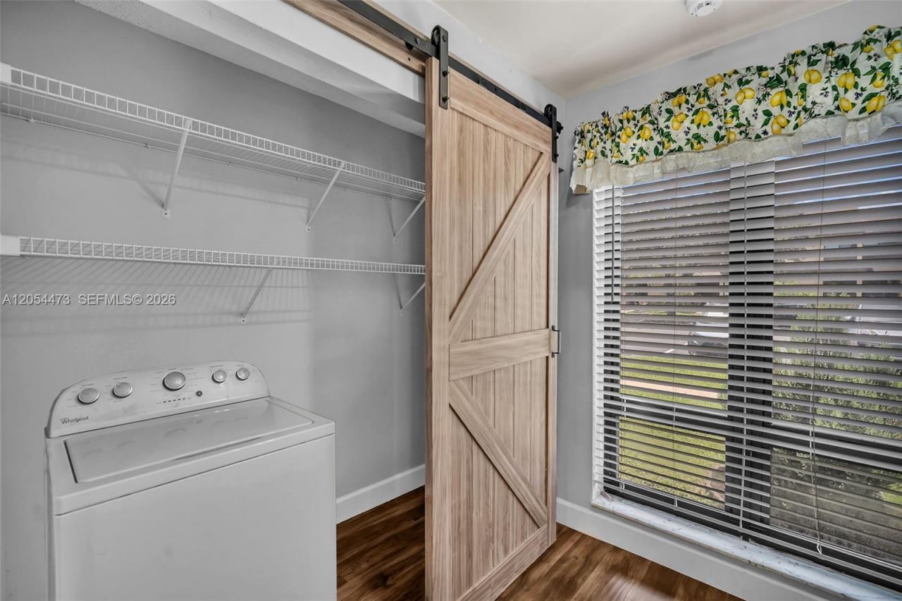 8747 Cleary Blvd, Plantation, FL 33324 Photo