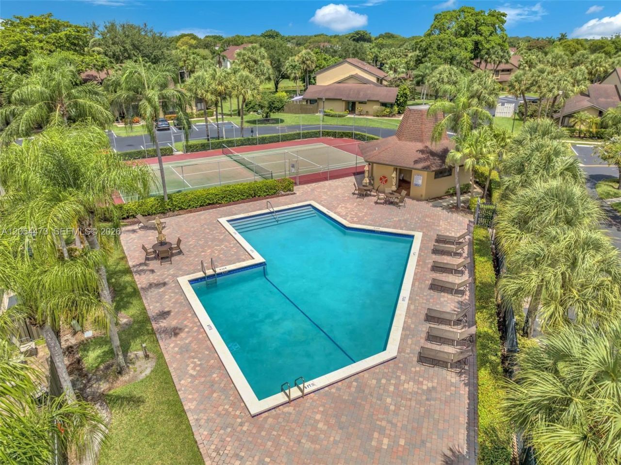 8747 Cleary Blvd, Plantation, FL 33324 Photo