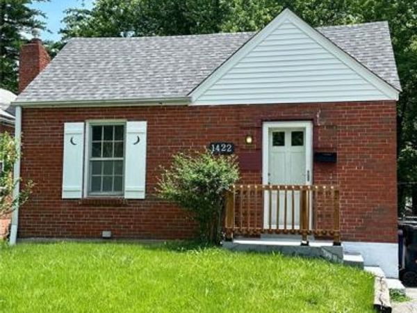 1422 Tamerton Avenue, University City, MO 63132
