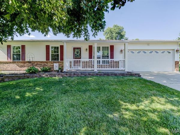3017 Valley Vista Drive , St Peters, MO 63376