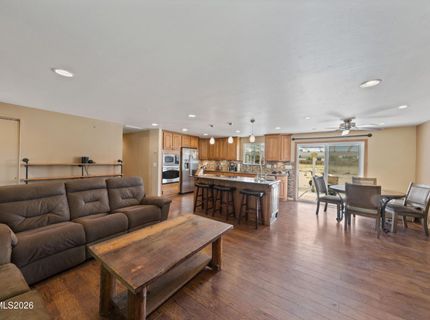 1267 Esther Way, Minden, NV 89423 Photo