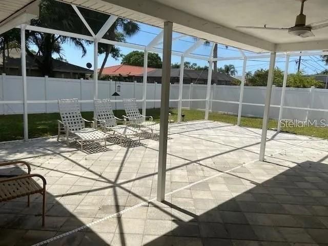 3654 Pin Oaks Street , Sarasota, FL 34232 Photo