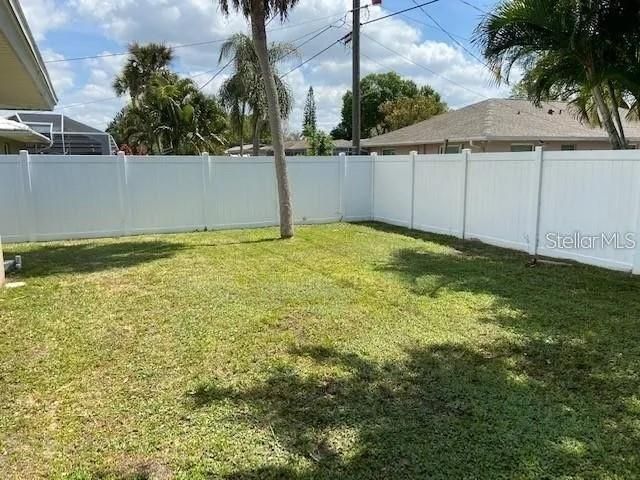 3654 Pin Oaks Street , Sarasota, FL 34232 Photo