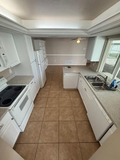 3654 Pin Oaks Street , Sarasota, FL 34232 Photo