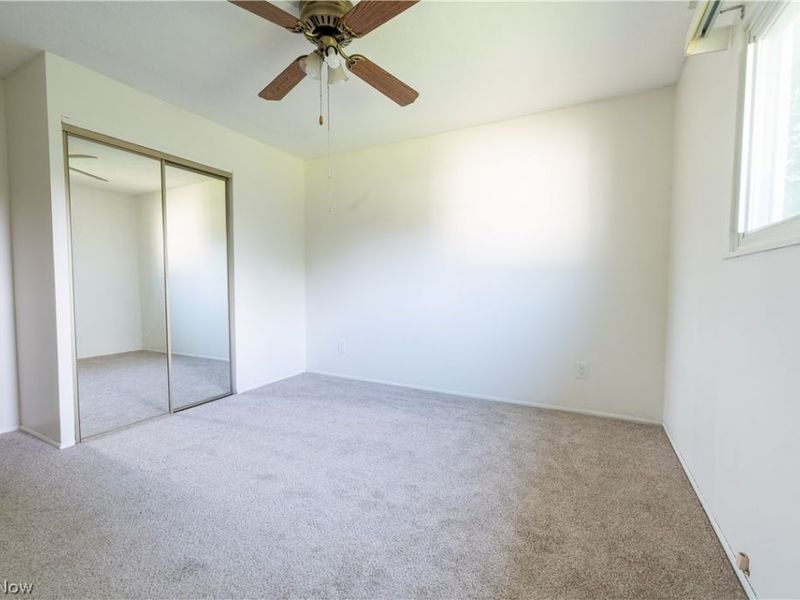 24320 Laing Road, Bedford Heights, OH 44146 Photo 15