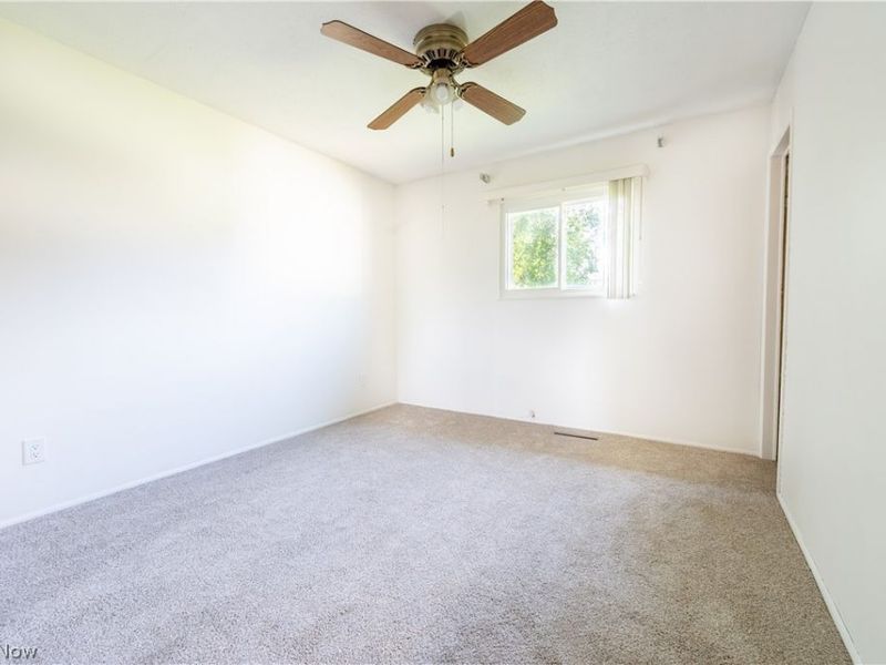 24320 Laing Road, Bedford Heights, OH 44146 Photo 16