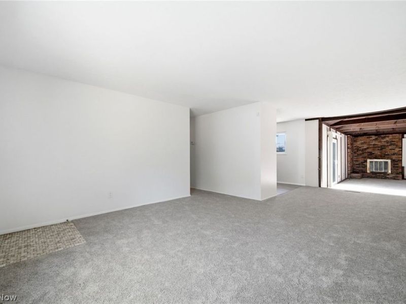 24320 Laing Road, Bedford Heights, OH 44146 Photo 2
