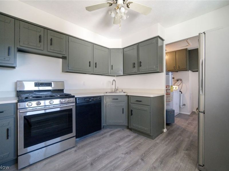 24320 Laing Road, Bedford Heights, OH 44146 Photo 5