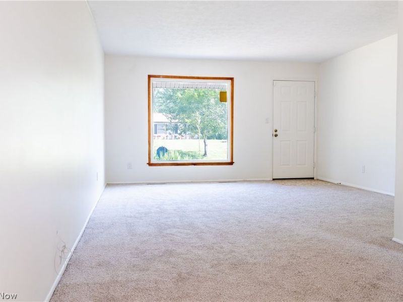 24320 Laing Road, Bedford Heights, OH 44146 Photo 5