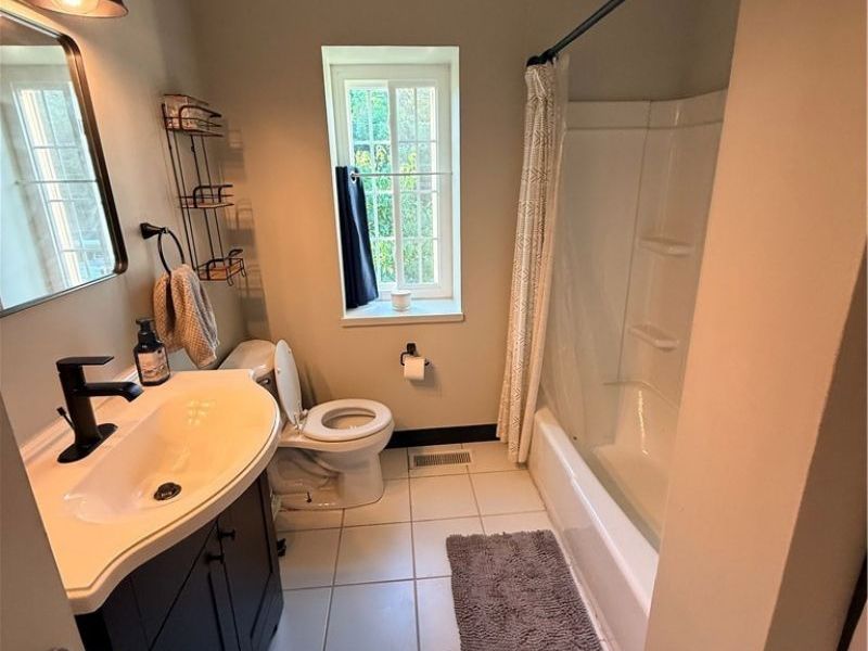 999 Renninger Road, Akron, OH 44319 Photo 8