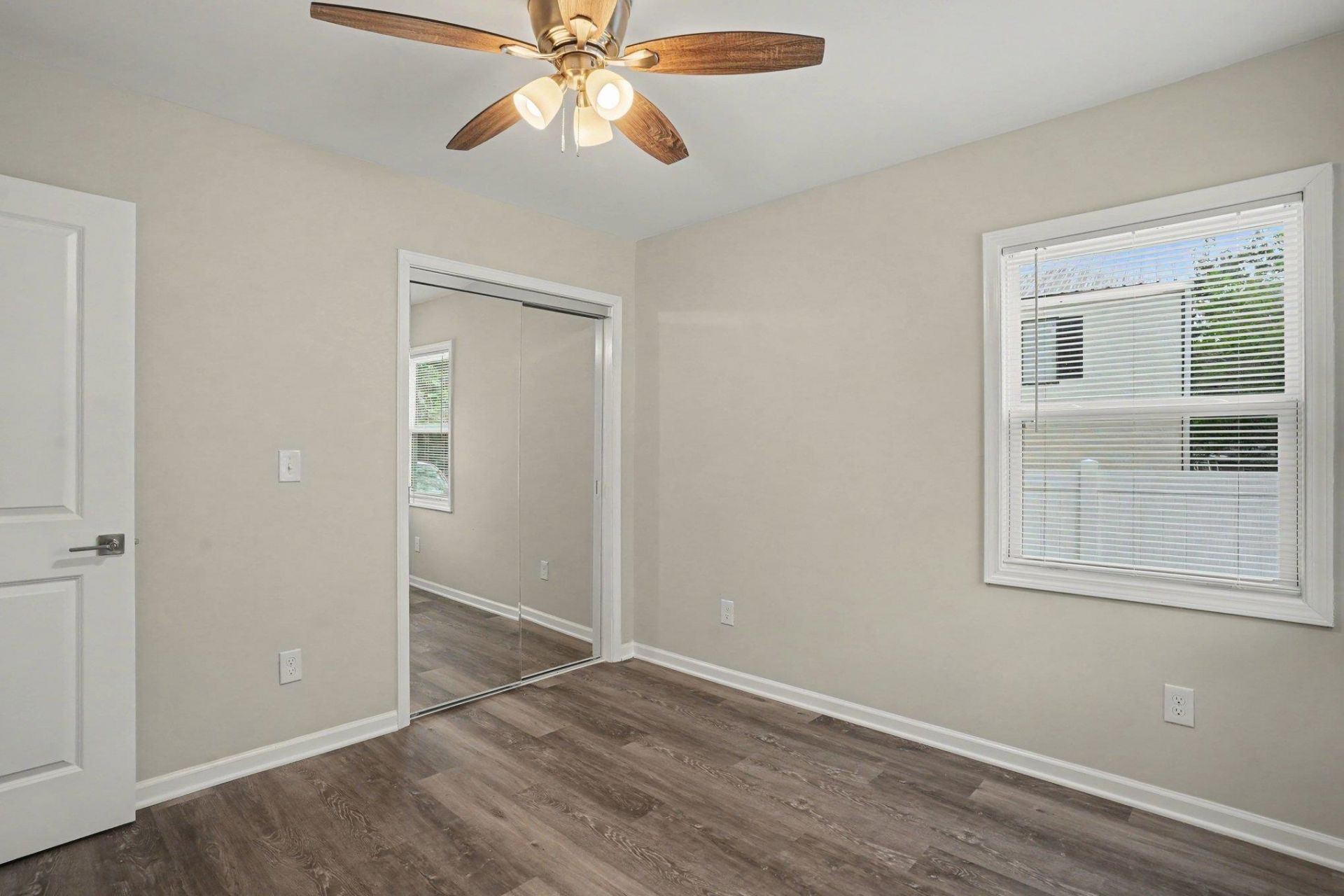 206 Maple St. Photo 17