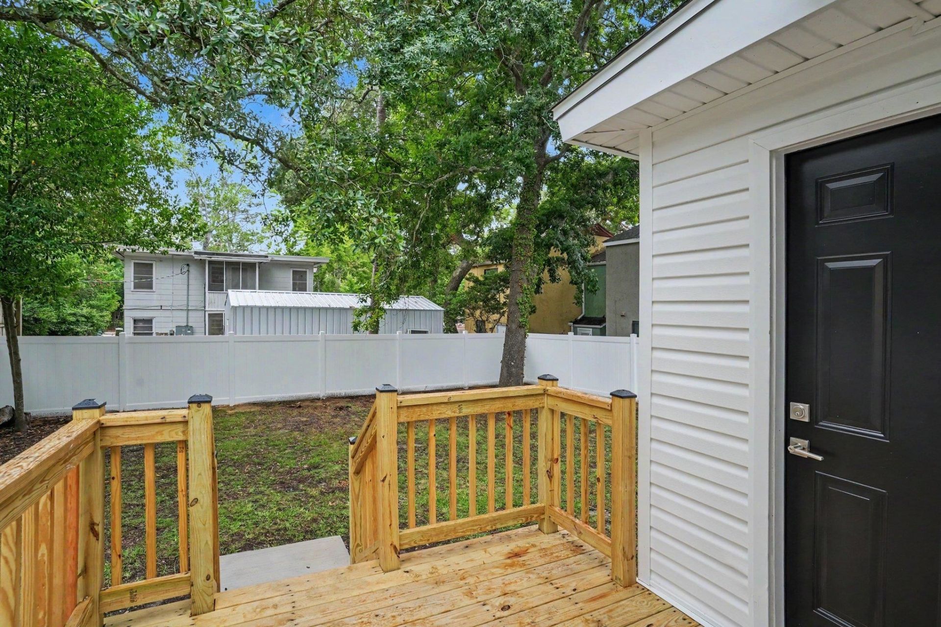 206 Maple St. Photo 22