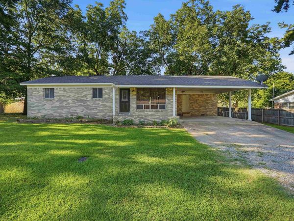 707 SW Third Street , Bryant, AR 72022