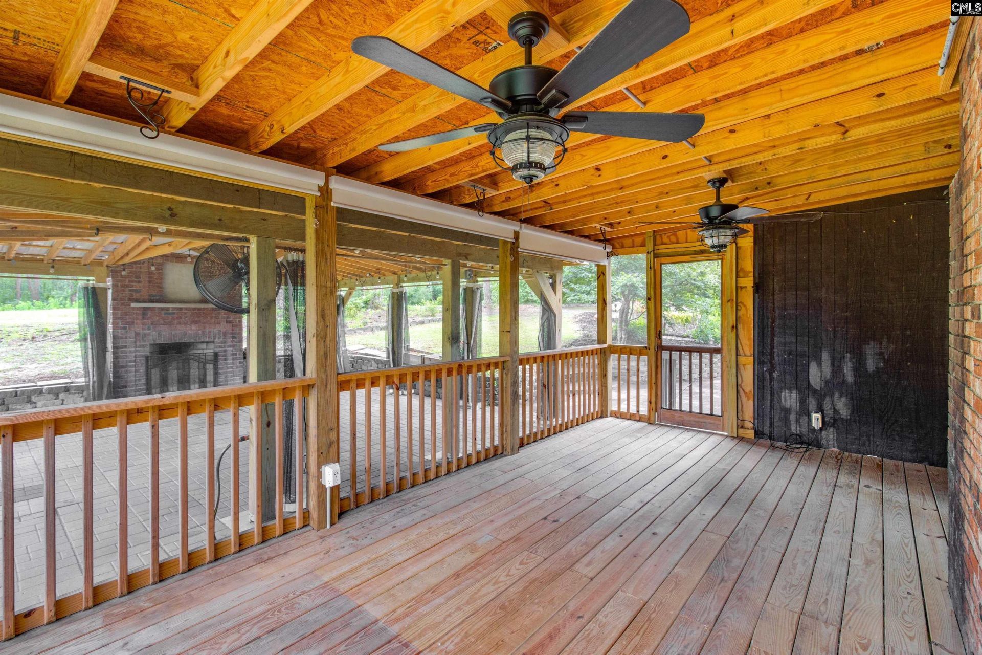 305 Viking Drive Photo 28
