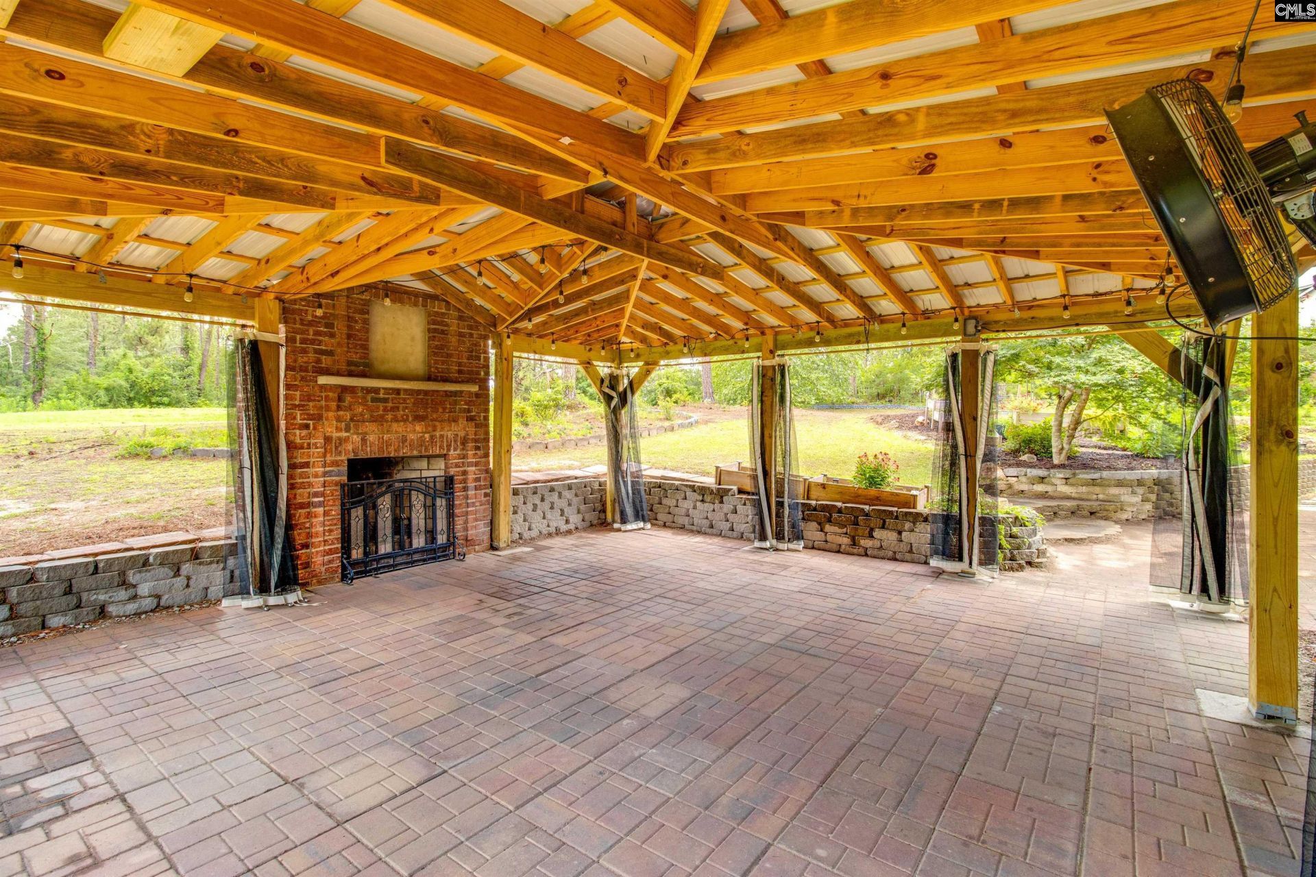 305 Viking Drive Photo 30